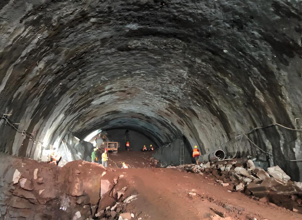 超前小導(dǎo)管能進(jìn)行二次注漿嗎？